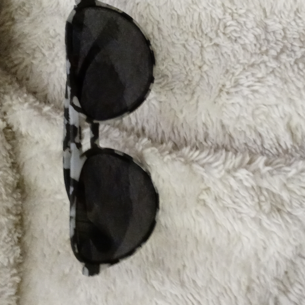 Sun glasses